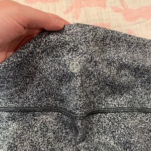 Lululemon yoga pants